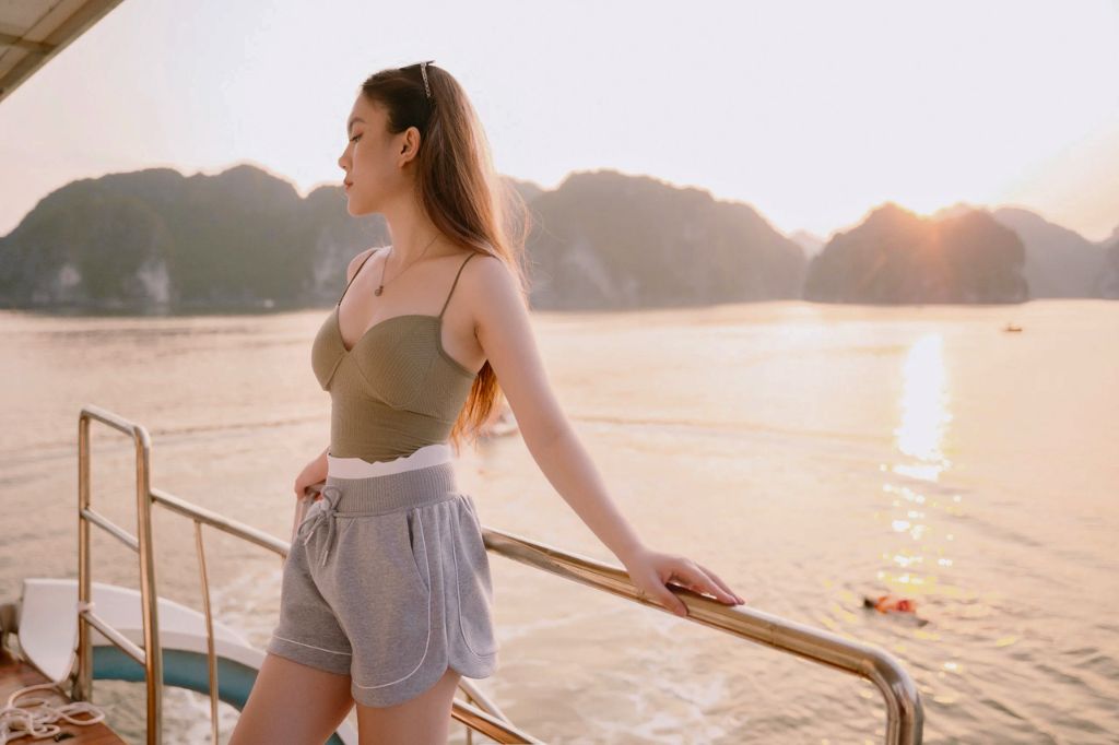 Du thuyền 1/2 ngày Vịnh Lan Hạ – Trải nghiệm không thể bỏ lỡ khi nghỉ tại Flamingo Cát Bà