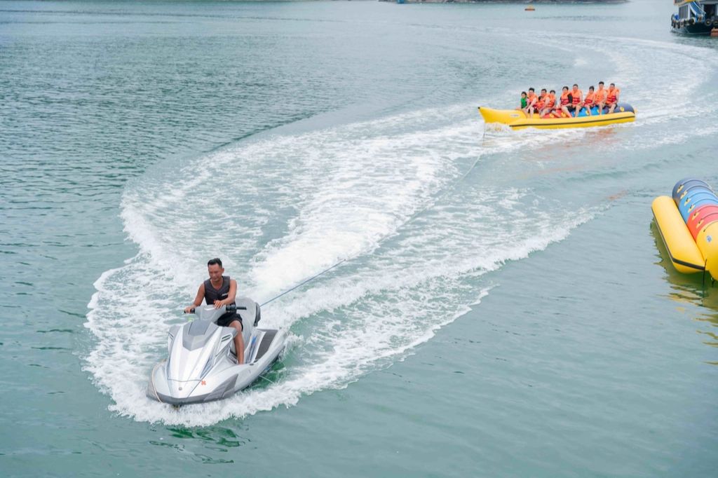 Du thuyền 1/2 ngày Vịnh Lan Hạ – Trải nghiệm không thể bỏ lỡ khi nghỉ tại Flamingo Cát Bà