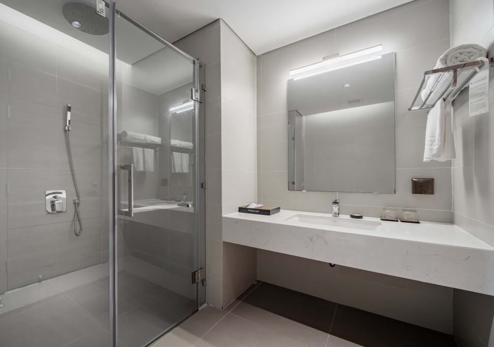 02 Bedroom Deluxe Residence Ocean Flamingo Resort Cat Ba 1 3