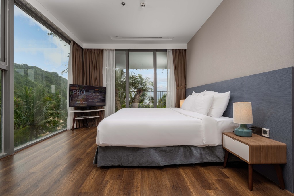 03 Bedroom Premier Residence Ocean Flamingo Cat Ba Resort 1 4