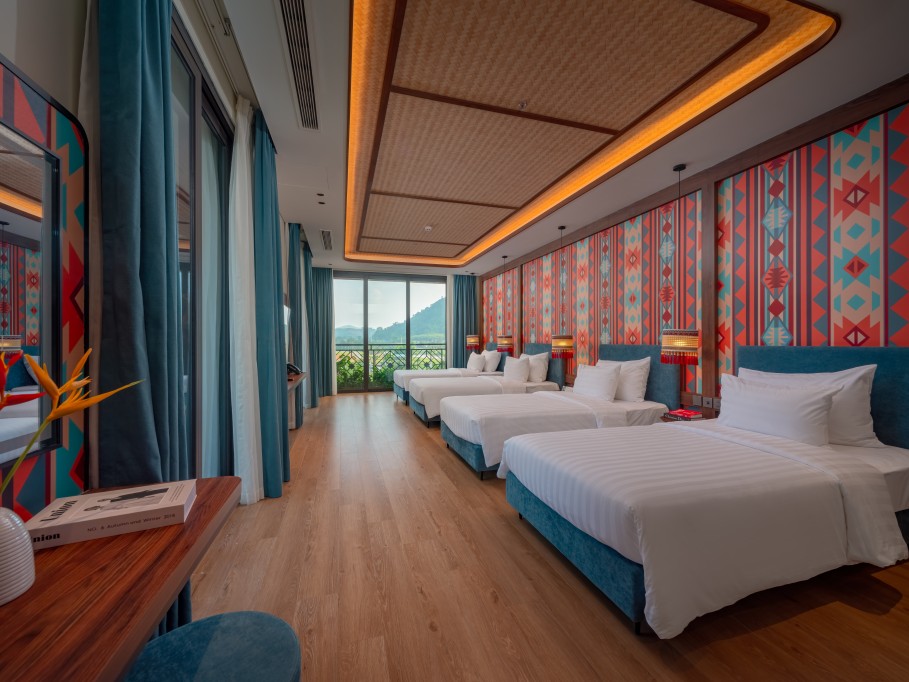 Family Room Flamingo Tan Trao Resort 1