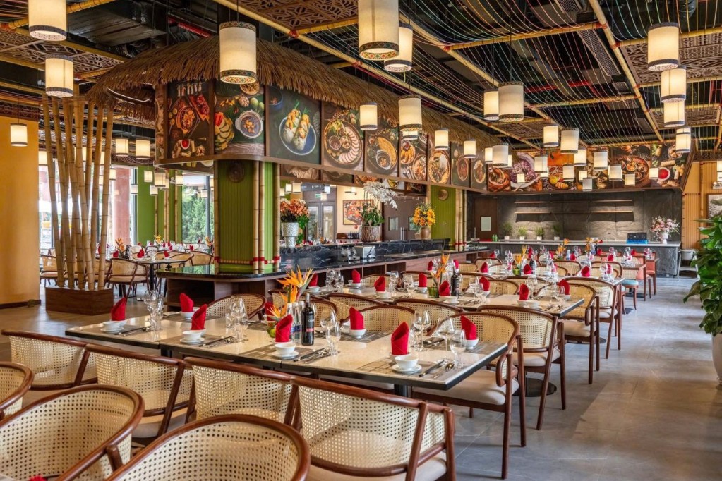 Flamingo Heritage Tan Trao Nha Hang 2