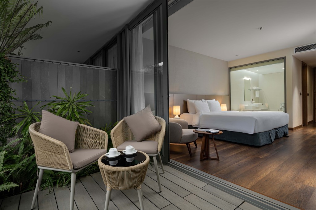 Premier Mountain View Flamingo Cat Ba Resort6 1