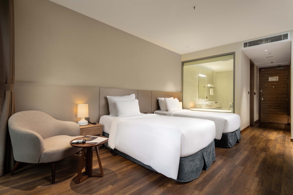 Premier Mountain View Flamingo Cat Ba Resort6 5