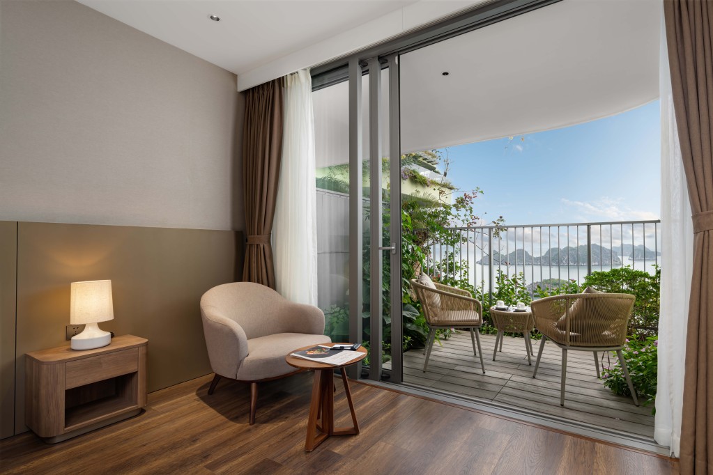 Premier Ocean View Flamingo Resort Cat Ba1 4